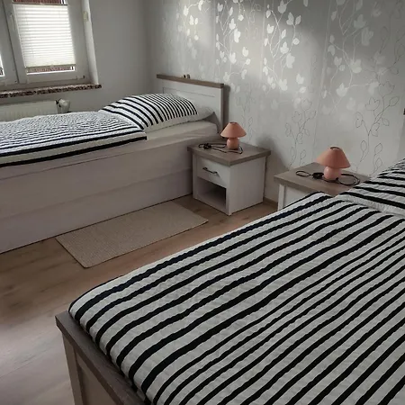 Auf Dem Land Apartment